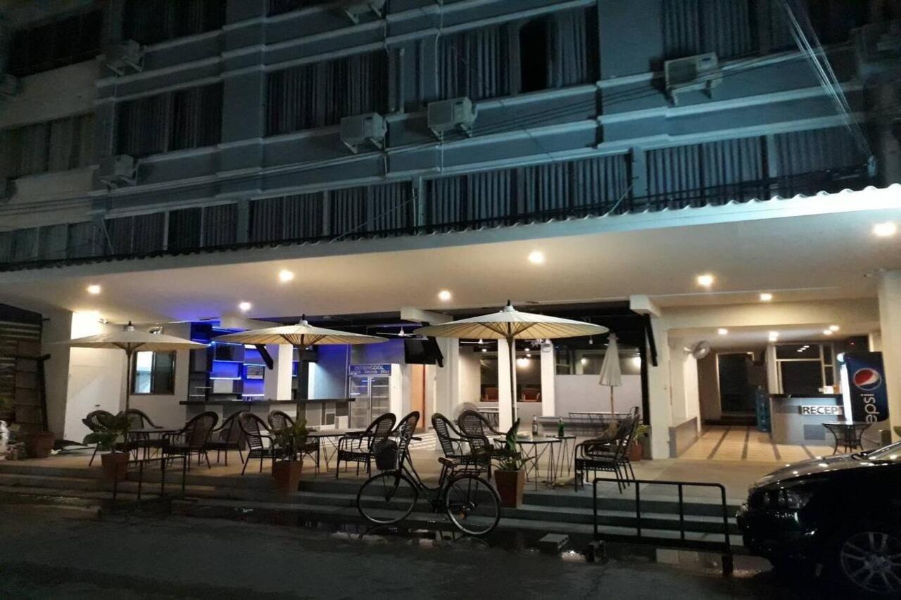 Hotel Happy Bou Jomtien